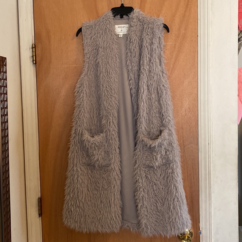Ashley By 26 International Long Faux Fur Vest w/pockets Grey Size medium